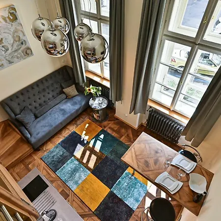 Nebovidy Ii - Air Conditioning - Historic Center Apartman *