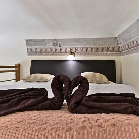 Nebovidy Ii - Air Conditioning - Historic Center *